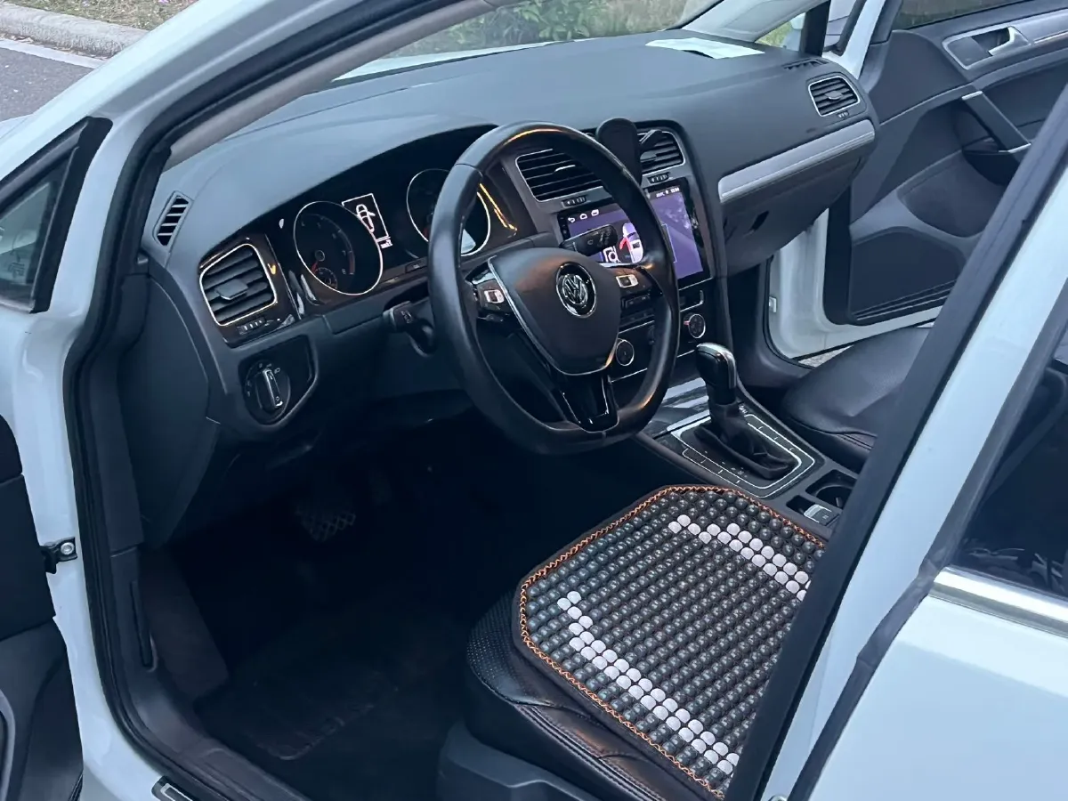 2018 Volkswagen Golf 1.6L 110HP L4 6AT,autocango,china used car exporter,china ev exporter,chinese used car exporter,chinese used ev exporter