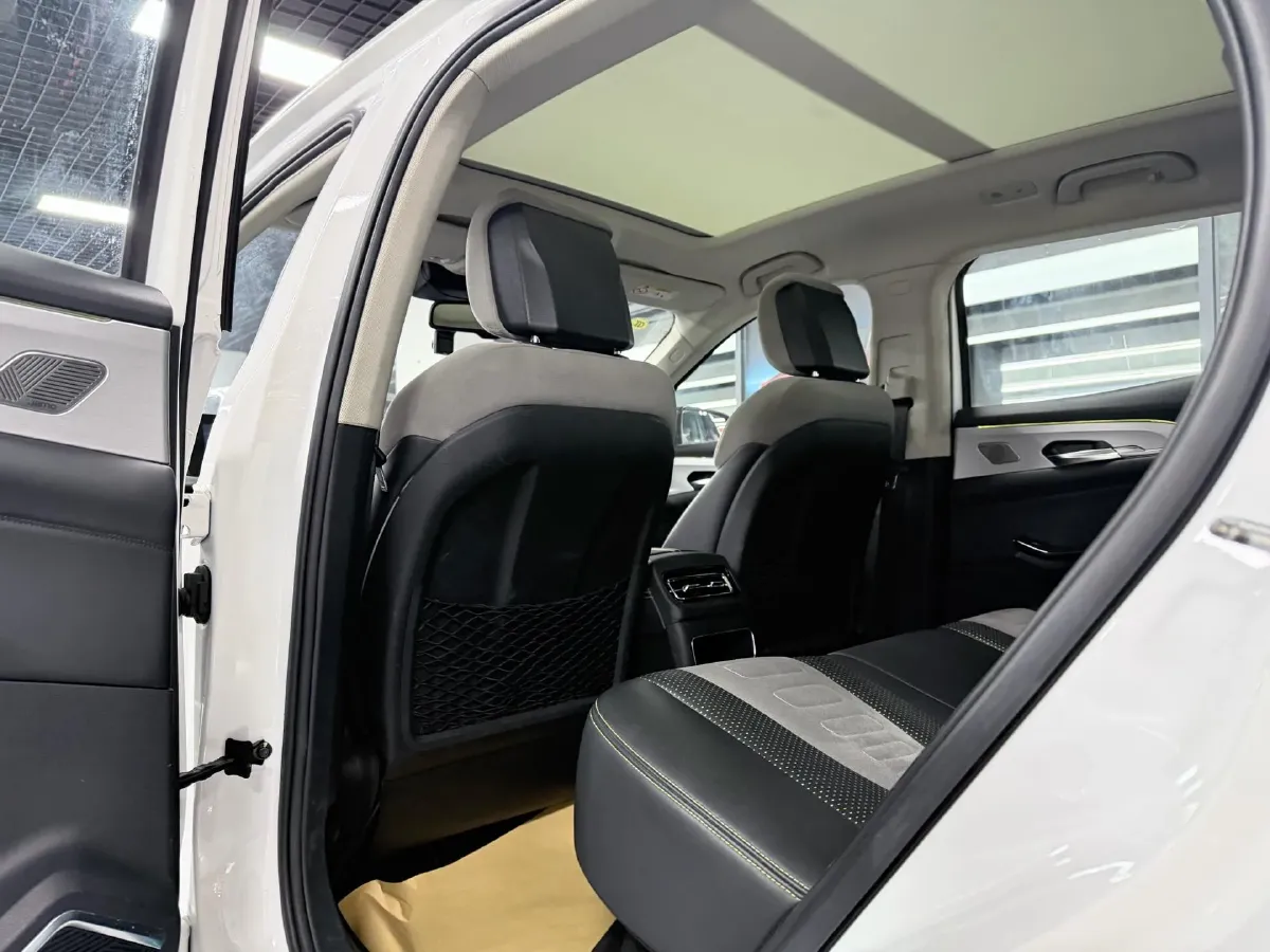 2020 Bestune E01 BEV 61.34KWH,autocango,china used car exporter,china ev exporter,chinese used car exporter,chinese used ev exporter