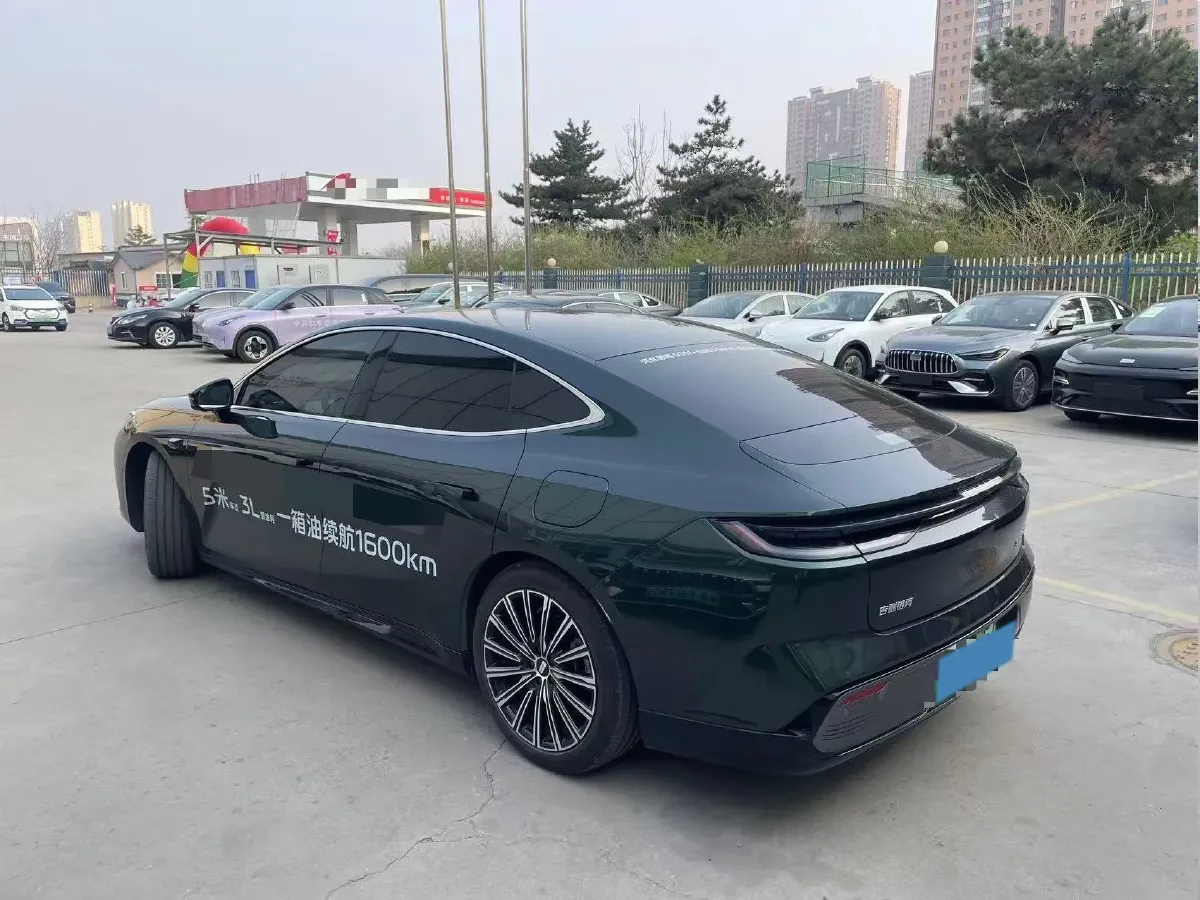 2025 Geely Galaxy Starshine 8 1.5T 163HP L4 3DHT PHEV 27.69KWH,autocango,china used car exporter,china ev exporter,chinese used car exporter,chinese used ev exporter