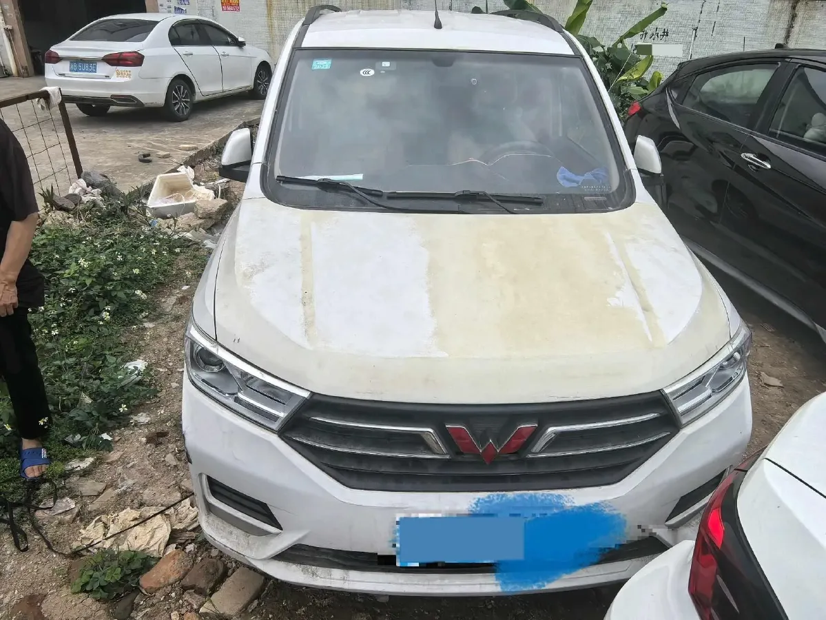 2018 WuLing HongGuang 1.5L 105HP L4 5MT,autocango,china used car exporter,china ev exporter,chinese used car exporter,chinese used ev exporter