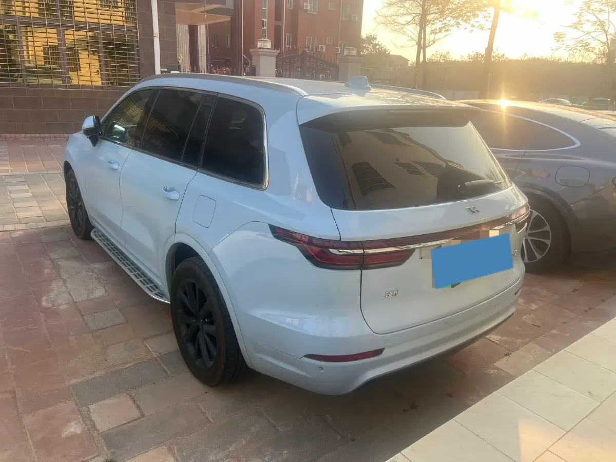 2020 Li ONE Range Extended 131HP REEV 40.5KWH,autocango,china used car exporter,china ev exporter,chinese used car exporter,chinese used ev exporter
