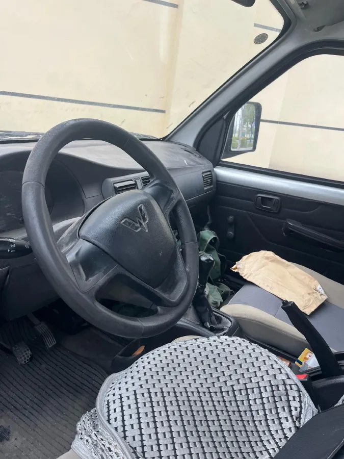 2015 LiFan LeTu 1.2L 84HP L4 5MT,autocango,china used car exporter,china ev exporter,chinese used car exporter,chinese used ev exporter