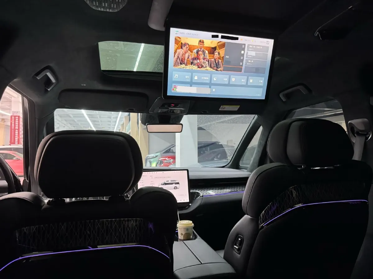 2022 Zeekr 009 BEV 116KWH,autocango,china used car exporter,china ev exporter,chinese used car exporter,chinese used ev exporter