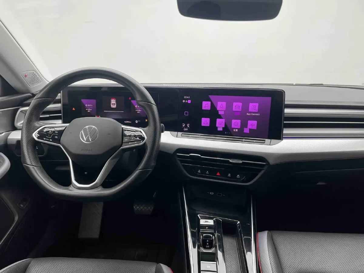 2022 Skoda Superb 2.0T 186HP L4 7DCT,autocango,china used car exporter,china ev exporter,chinese used car exporter,chinese used ev exporter