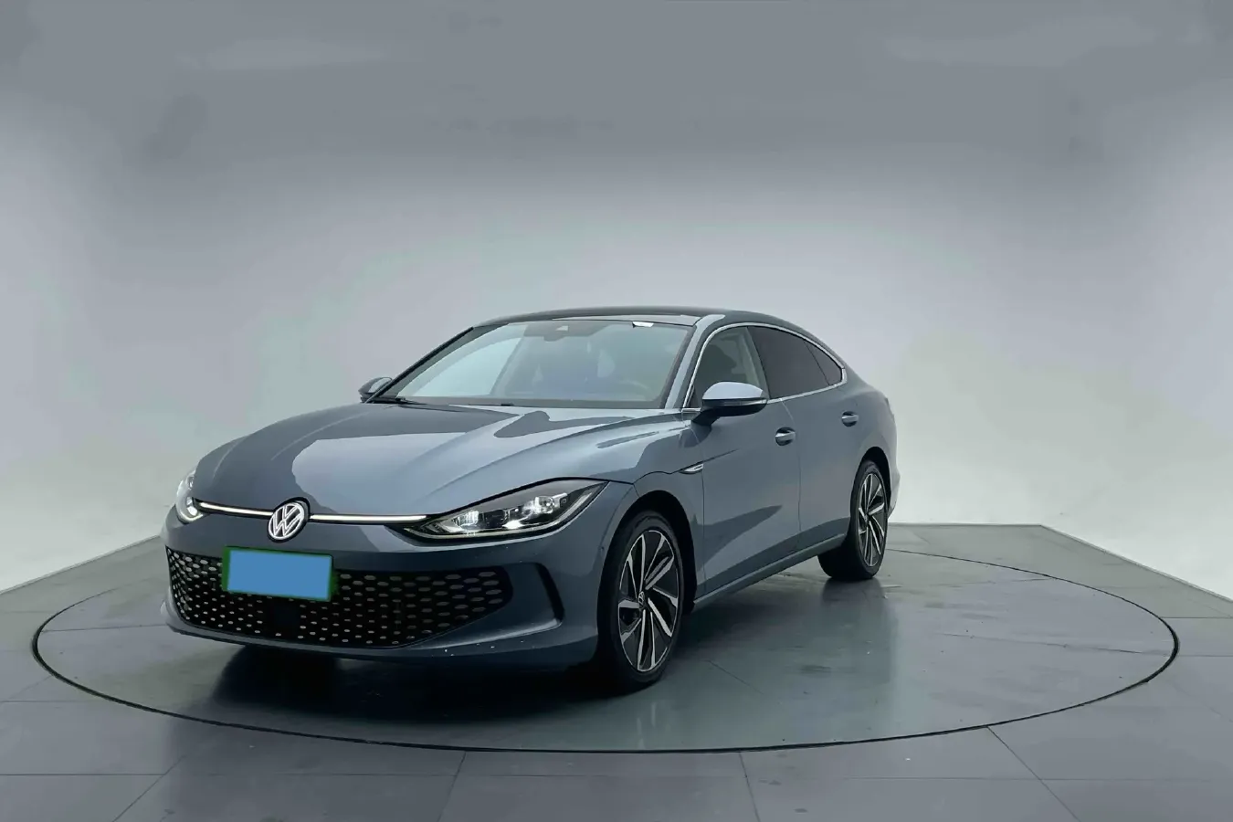 2022 Skoda Superb 2.0T 186HP L4 7DCT,autocango,china used car exporter,china ev exporter,chinese used car exporter,chinese used ev exporter