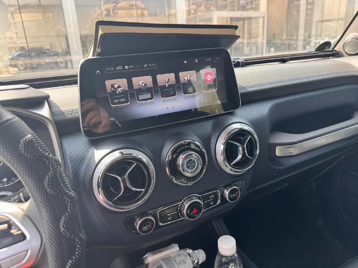 2020 Beijing BJ40 2.0T 224HP L4 8AT,autocango,china used car exporter,china ev exporter,chinese used car exporter,chinese used ev exporter