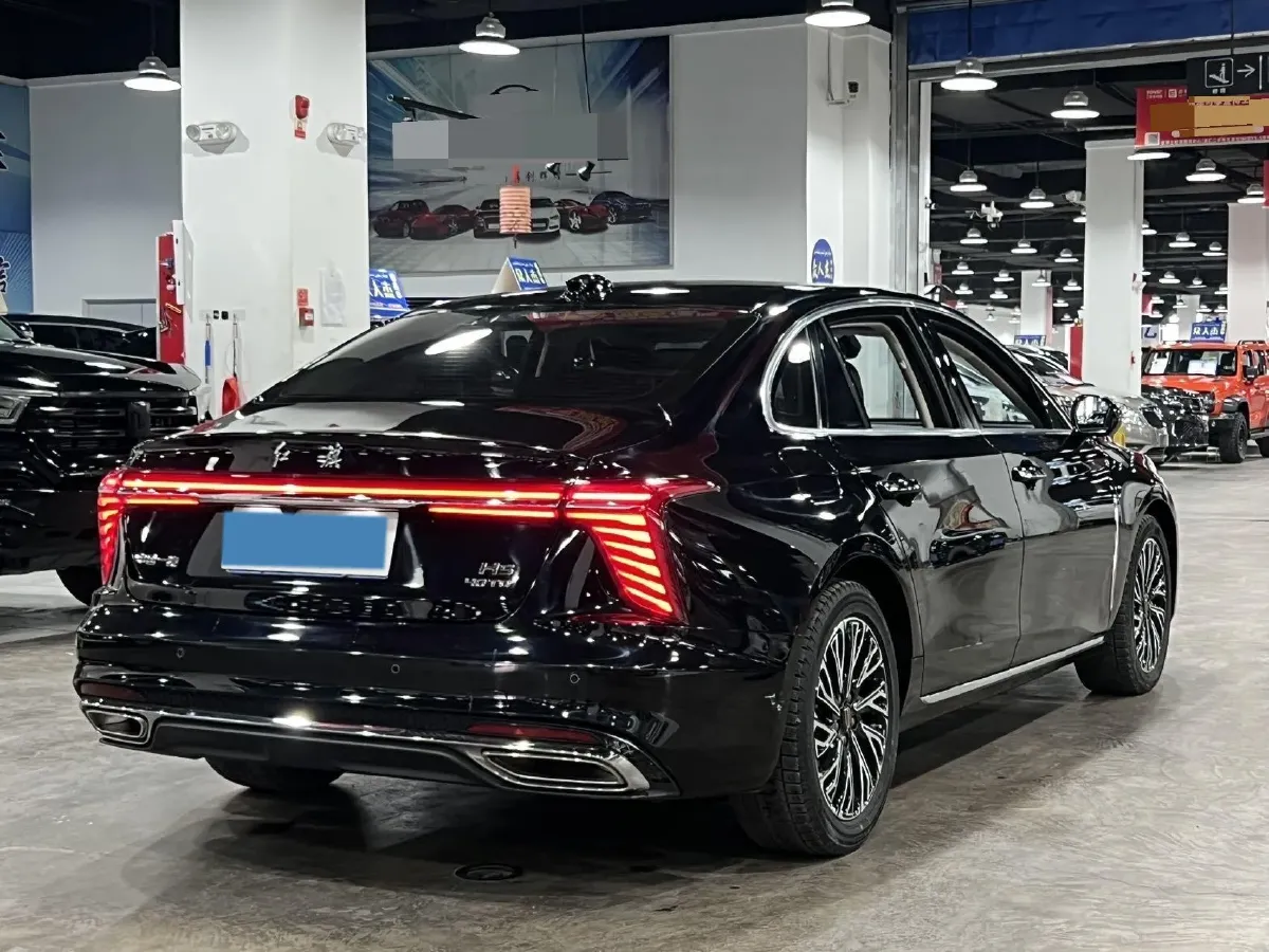 2024 HongQi H5 1.5T 169HP L4 1DHT Hybrid,autocango,china used car exporter,china ev exporter,chinese used car exporter,chinese used ev exporter
