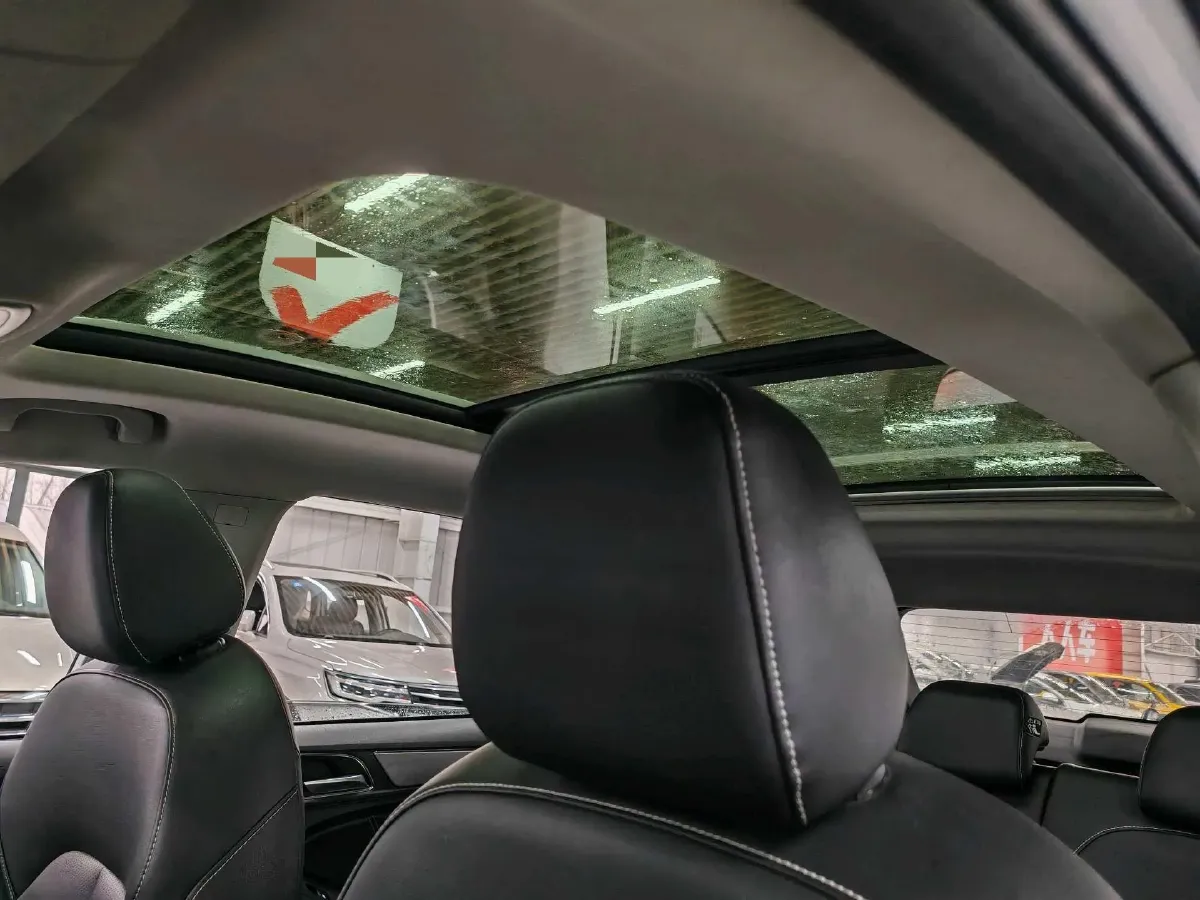 2020 Roewe RX5 1.5T 169HP L4 7DCT,autocango,china used car exporter,china ev exporter,chinese used car exporter,chinese used ev exporter