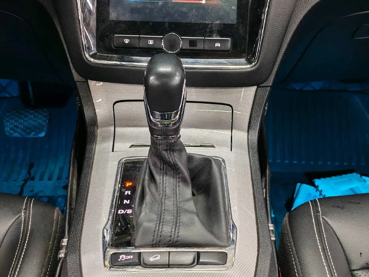 2020 Roewe RX5 1.5T 169HP L4 7DCT,autocango,china used car exporter,china ev exporter,chinese used car exporter,chinese used ev exporter