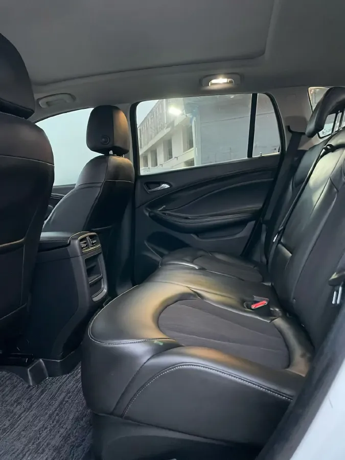 2019 Chevrolet Equinox 1.5T 180HP L4 6AT,autocango,china used car exporter,china ev exporter,chinese used car exporter,chinese used ev exporter