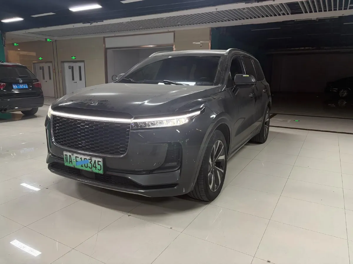 2021 Li ONE Range Extended 131HP REEV 40.5KWH,autocango,china used car exporter,china ev exporter,chinese used car exporter,chinese used ev exporter