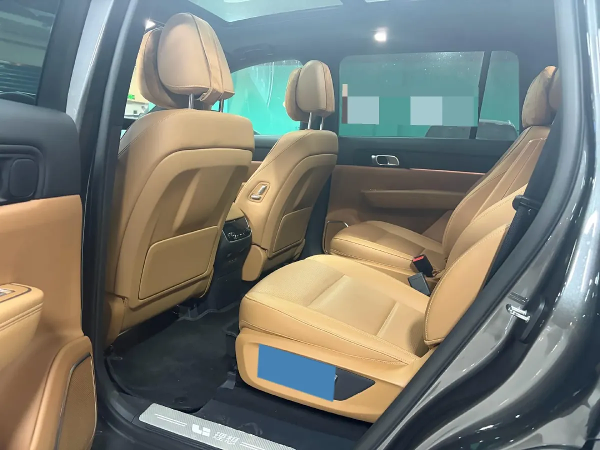 2021 Li ONE Range Extended 131HP REEV 40.5KWH,autocango,china used car exporter,china ev exporter,chinese used car exporter,chinese used ev exporter