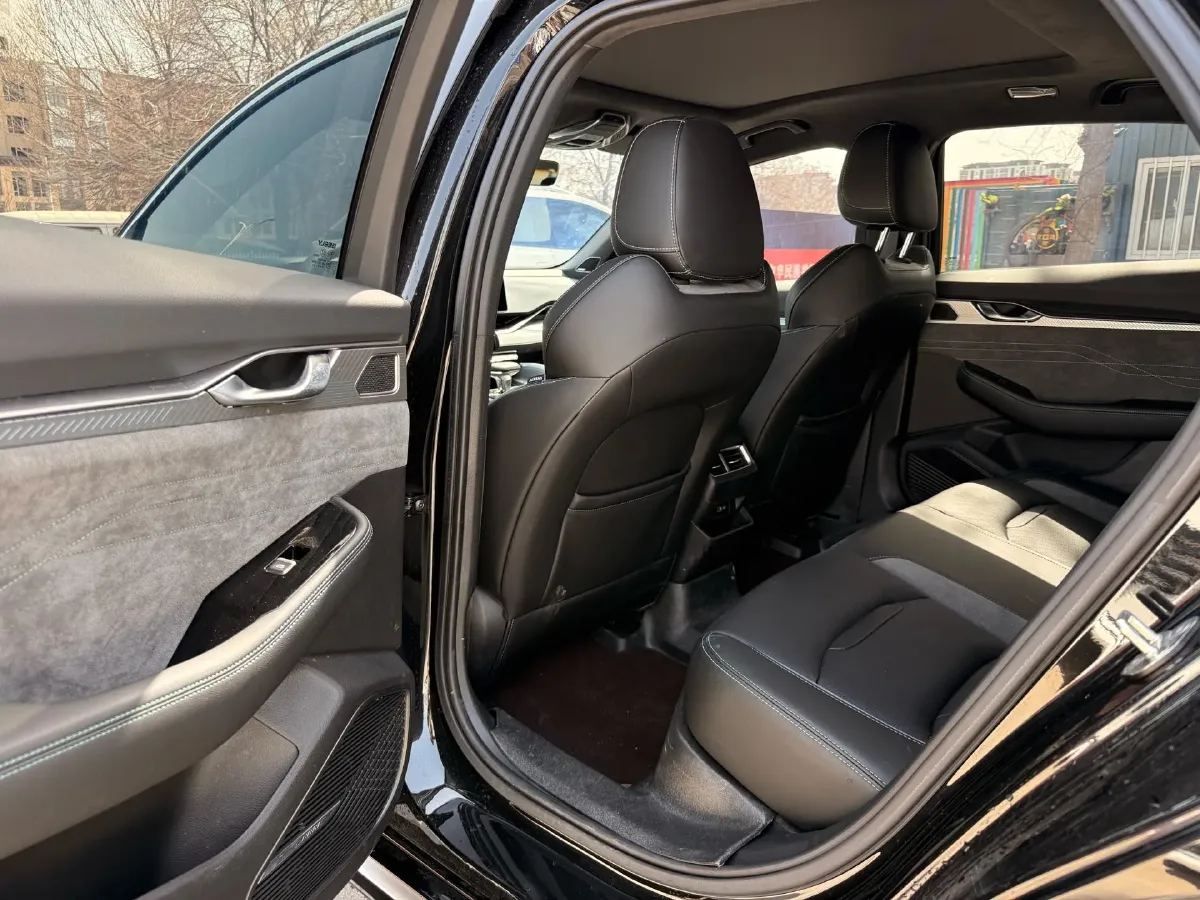 2023 Geely Preface 2.0T 190HP L4 7DCT,autocango,china used car exporter,china ev exporter,chinese used car exporter,chinese used ev exporter