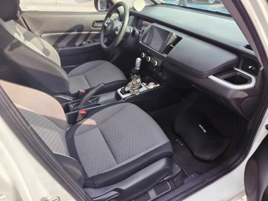 2024 Honda Fit 1.5L 124HP L4 CVT,autocango,china used car exporter,china ev exporter,chinese used car exporter,chinese used ev exporter