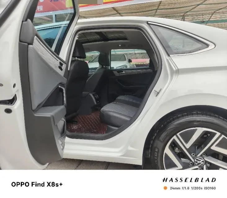 2023 Volkswagen Sagitar 1.2T 116HP L4 7DCT,autocango,china used car exporter,china ev exporter,chinese used car exporter,chinese used ev exporter