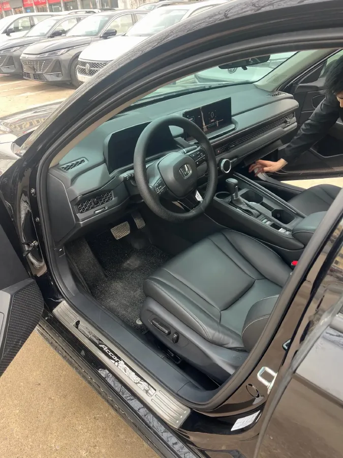 2025 Honda Accord 1.5T 192HP L4 CVT,autocango,china used car exporter,china ev exporter,chinese used car exporter,chinese used ev exporter