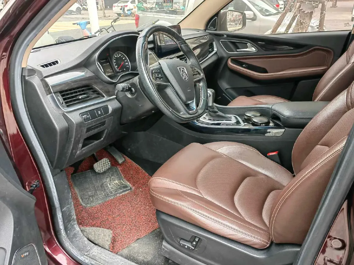 2017 BaoJun 560 1.5T 150HP L4 6DCT,autocango,china used car exporter,china ev exporter,chinese used car exporter,chinese used ev exporter