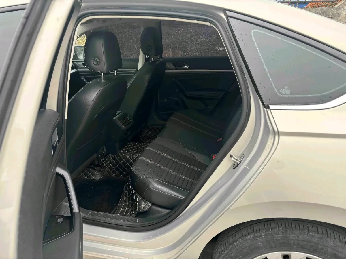 2021 Volkswagen Lavida 1.4T 150HP L4 7DCT,autocango,china used car exporter,china ev exporter,chinese used car exporter,chinese used ev exporter