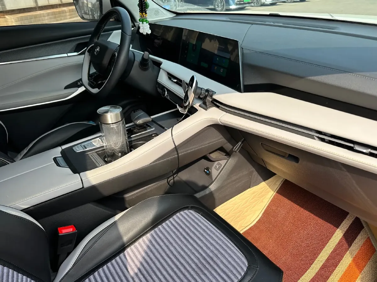 2023 ChangAn CS75 Plus 1.5T 188HP L4 8AT,autocango,china used car exporter,china ev exporter,chinese used car exporter,chinese used ev exporter