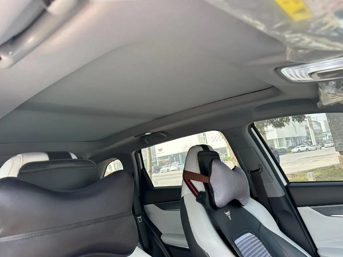 2023 ChangAn CS75 Plus 1.5T 188HP L4 8AT,autocango,china used car exporter,china ev exporter,chinese used car exporter,chinese used ev exporter