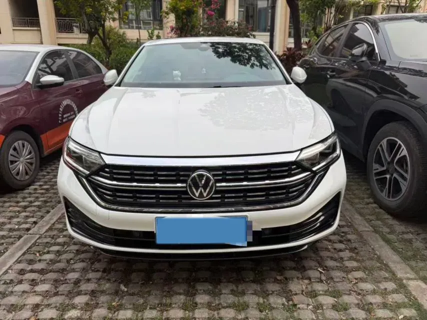 2023 Volkswagen Sagitar 1.5T 160HP L4 7DCT,autocango,china used car exporter,china ev exporter,chinese used car exporter,chinese used ev exporter