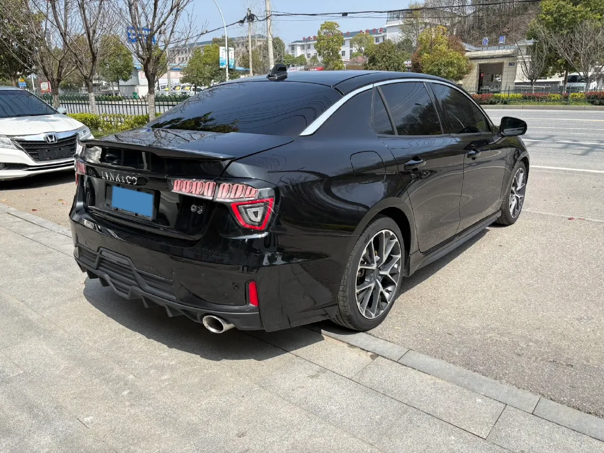 2022 LYNK&CO 03 2.0T 190HP L4 7DCT,autocango,china used car exporter,china ev exporter,chinese used car exporter,chinese used ev exporter