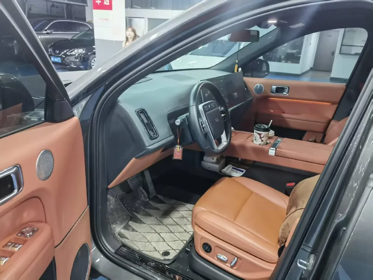 2024 Li L6 Range Extended 154HP L4 REEV 36.8KWH,autocango,china used car exporter,china ev exporter,chinese used car exporter,chinese used ev exporter