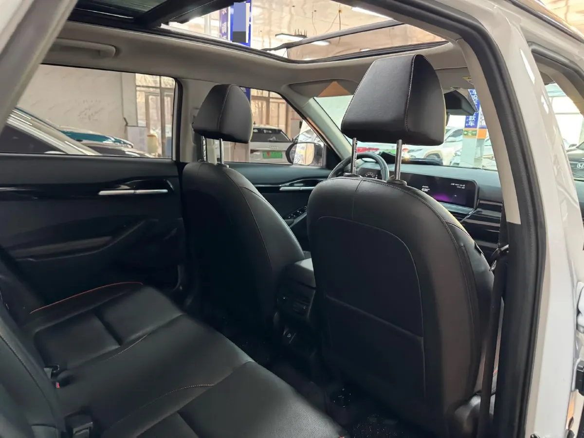 2023 Kia Seltos 1.5L 115HP L4 CVT,autocango,china used car exporter,china ev exporter,chinese used car exporter,chinese used ev exporter