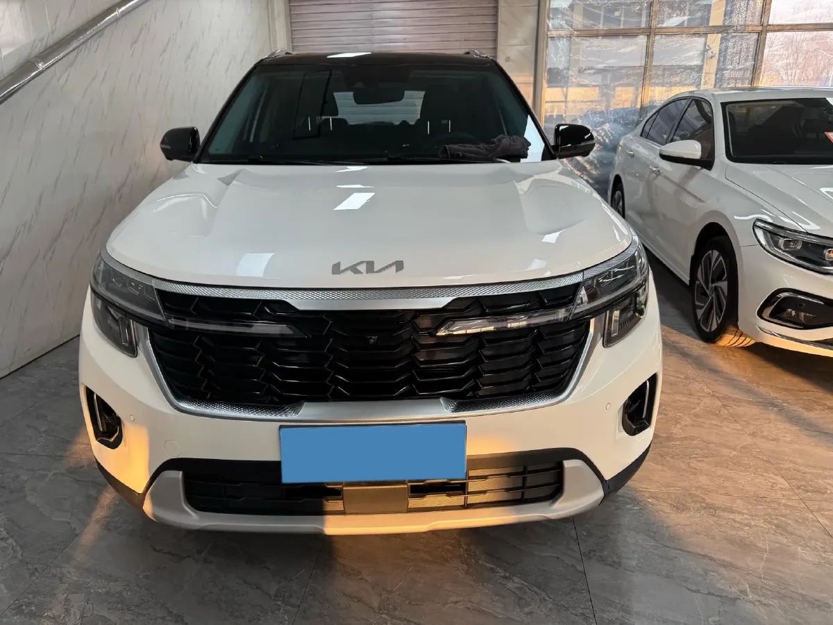 2023 Kia Seltos 1.5L 115HP L4 CVT,autocango,china used car exporter,china ev exporter,chinese used car exporter,chinese used ev exporter