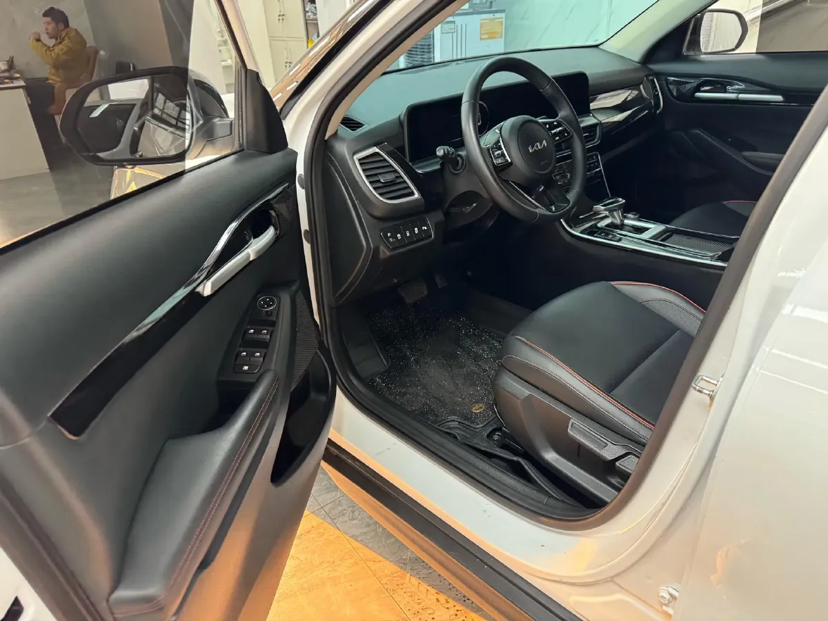 2023 Kia Seltos 1.5L 115HP L4 CVT,autocango,china used car exporter,china ev exporter,chinese used car exporter,chinese used ev exporter