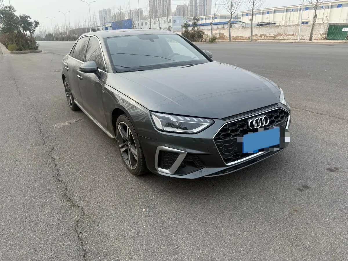 2020 Audi A4L 2.0T 190HP L4 7DCT,autocango,china used car exporter,china ev exporter,chinese used car exporter,chinese used ev exporter
