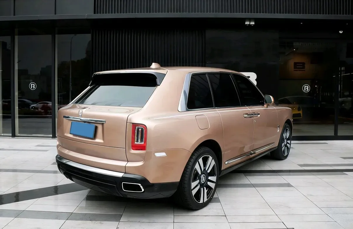 2018 Rolls-Royce Cullinan 6.7T 571HP V12 8AT,autocango,china used car exporter,china ev exporter,chinese used car exporter,chinese used ev exporter