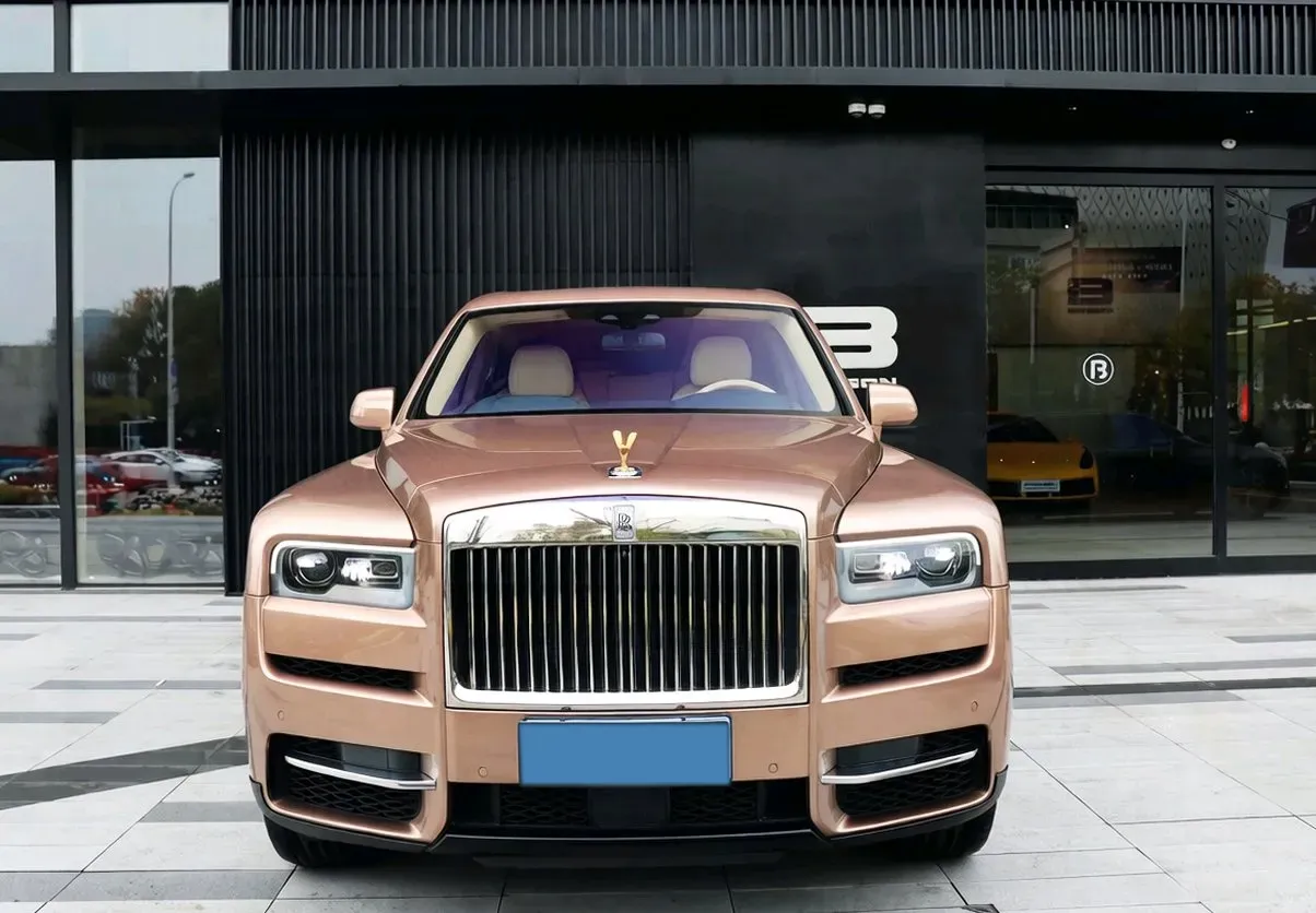 2018 Rolls-Royce Cullinan 6.7T 571HP V12 8AT,autocango,china used car exporter,china ev exporter,chinese used car exporter,chinese used ev exporter