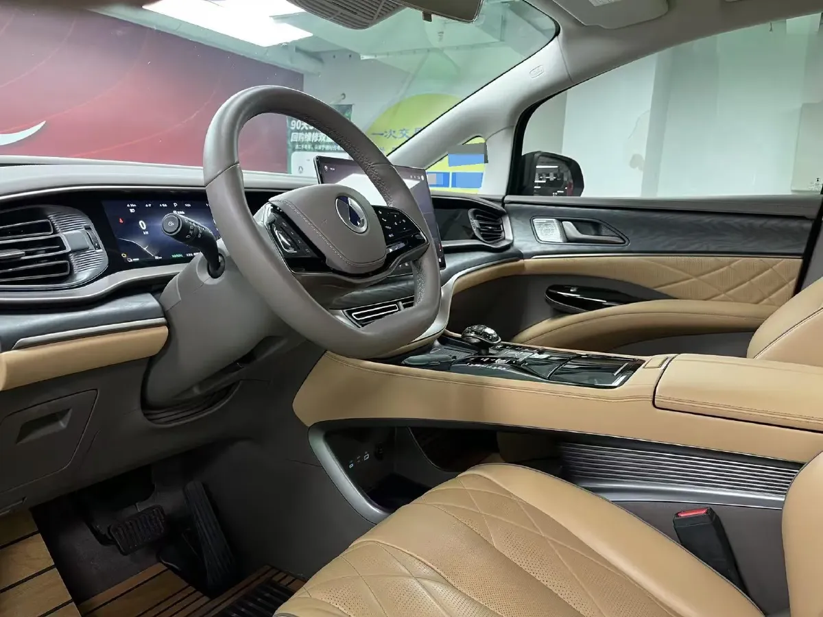 2022 HongQi HS7 3.0T 337HP V6 8AT,autocango,china used car exporter,china ev exporter,chinese used car exporter,chinese used ev exporter