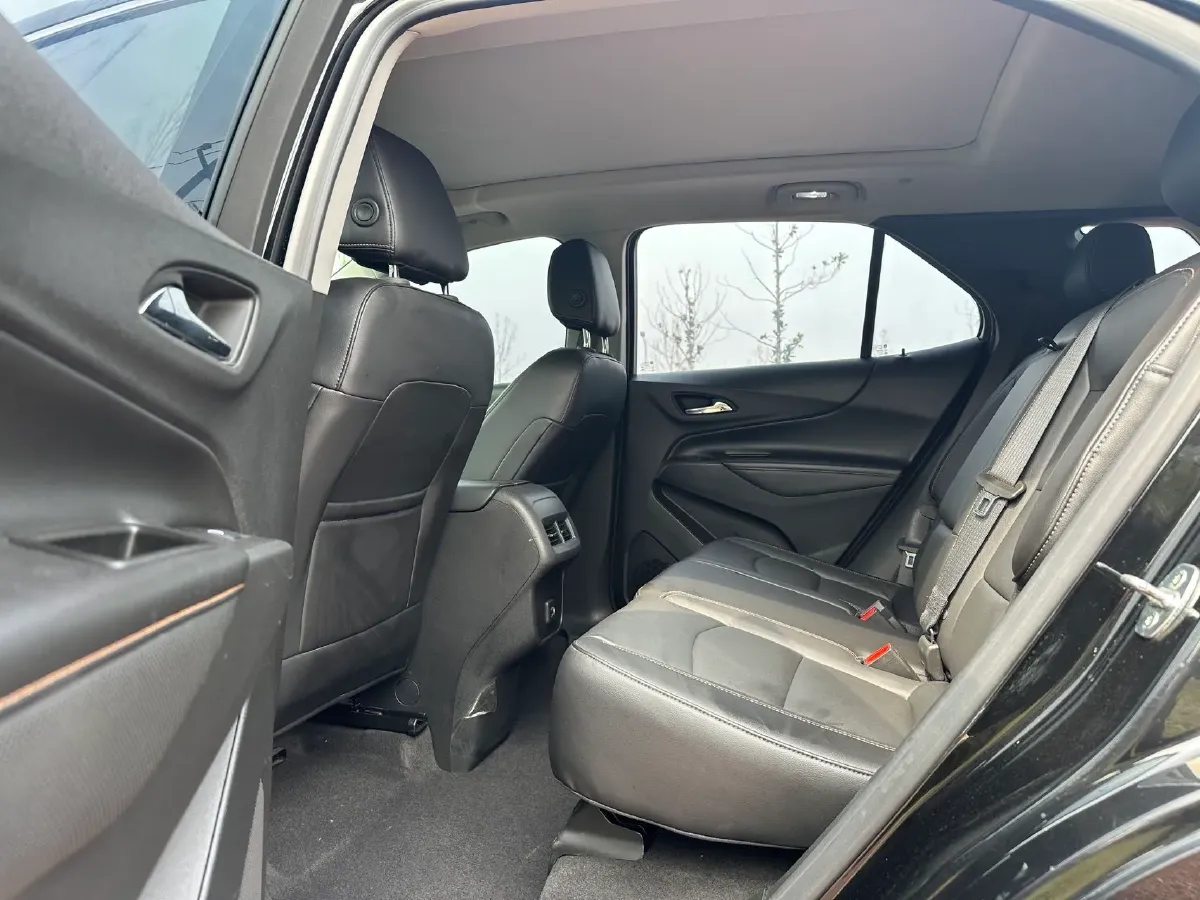 2019 Chevrolet Equinox 1.5T 169HP L4 6AT,autocango,china used car exporter,china ev exporter,chinese used car exporter,chinese used ev exporter