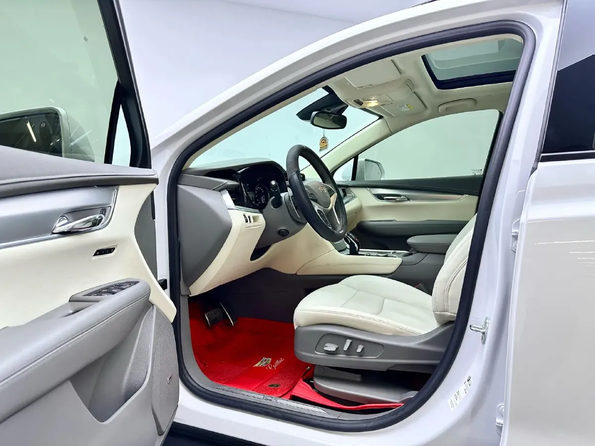 2024 Cadillac XT5 2.0T 237HP L4 9AT,autocango,china used car exporter,china ev exporter,chinese used car exporter,chinese used ev exporter