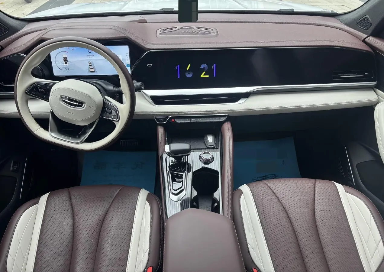 2021 Geely Monjaro 2.0T 218HP L4 7DCT,autocango,china used car exporter,china ev exporter,chinese used car exporter,chinese used ev exporter