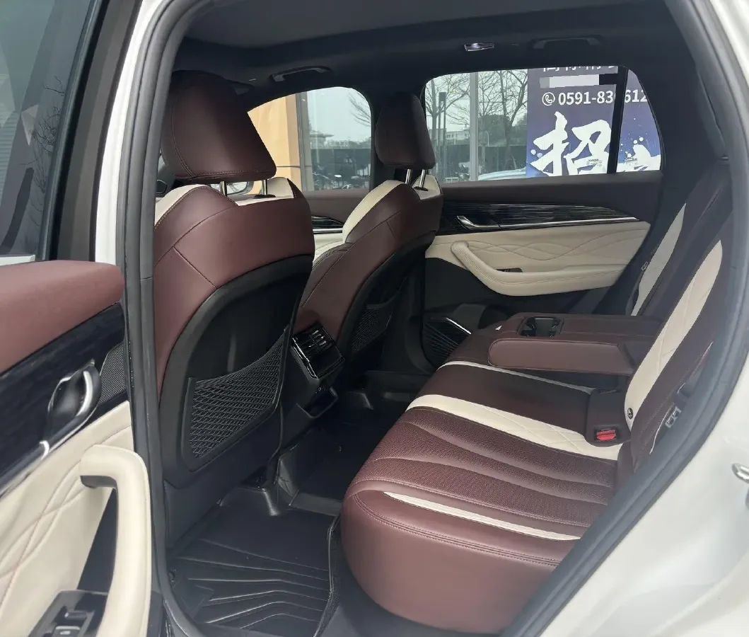 2021 Geely Monjaro 2.0T 218HP L4 7DCT,autocango,china used car exporter,china ev exporter,chinese used car exporter,chinese used ev exporter