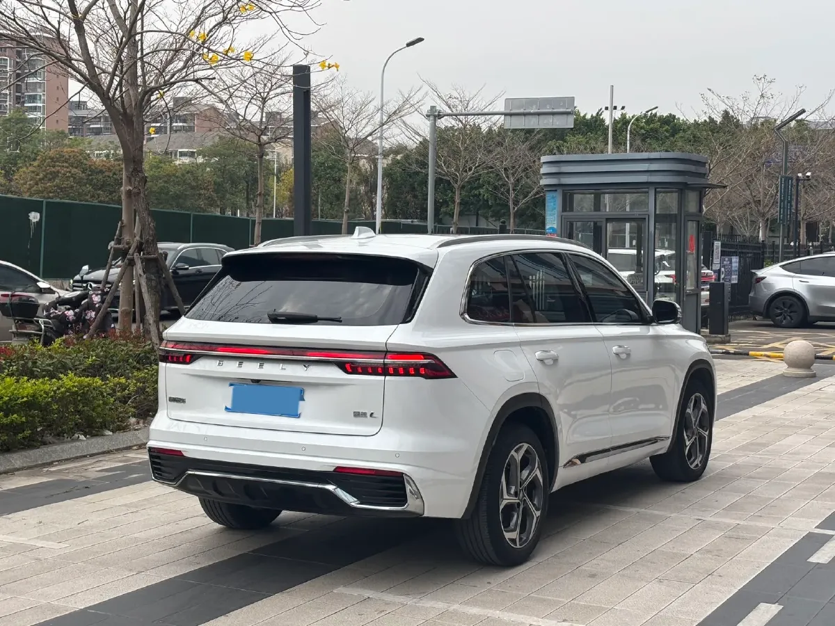 2021 Geely Monjaro 2.0T 218HP L4 7DCT,autocango,china used car exporter,china ev exporter,chinese used car exporter,chinese used ev exporter