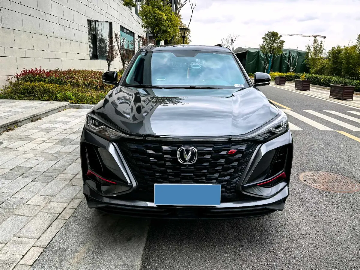 2022 ChangAn CS75 Plus 1.5T 178HP L4 6AT,autocango,china used car exporter,china ev exporter,chinese used car exporter,chinese used ev exporter