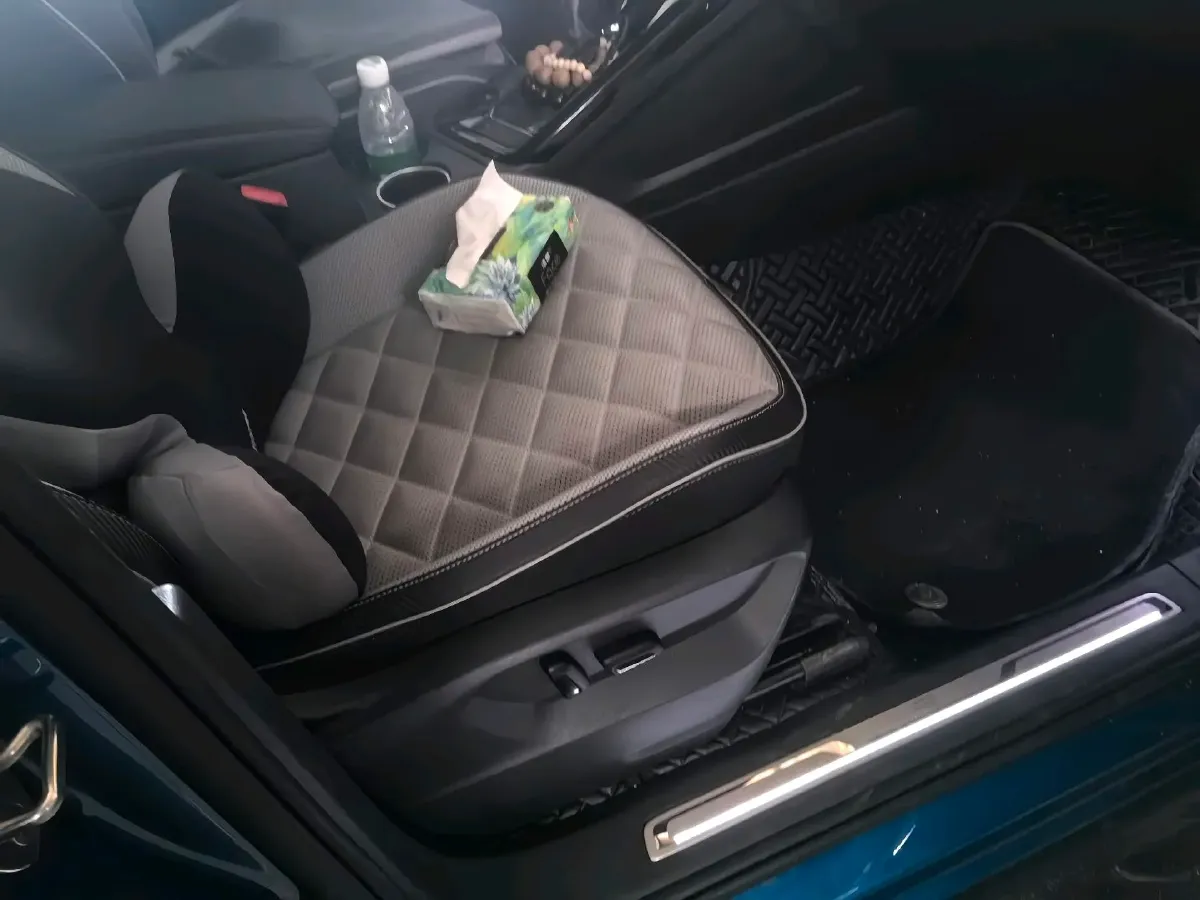 2023 Volkswagen Tayron X 2.0T 186HP L4 7DCT,autocango,china used car exporter,china ev exporter,chinese used car exporter,chinese used ev exporter