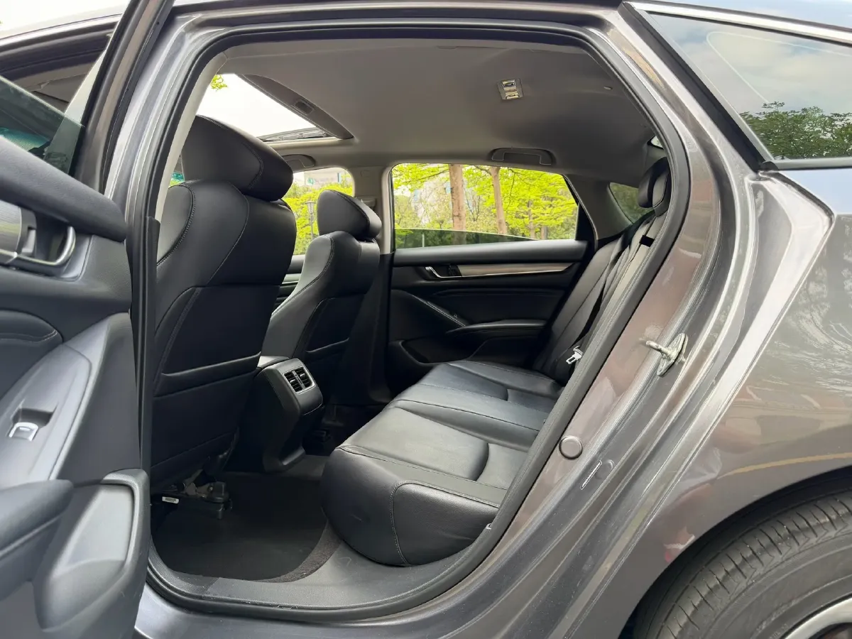 2021 Honda Accord 1.5T 194HP L4 CVT,autocango,china used car exporter,china ev exporter,chinese used car exporter,chinese used ev exporter