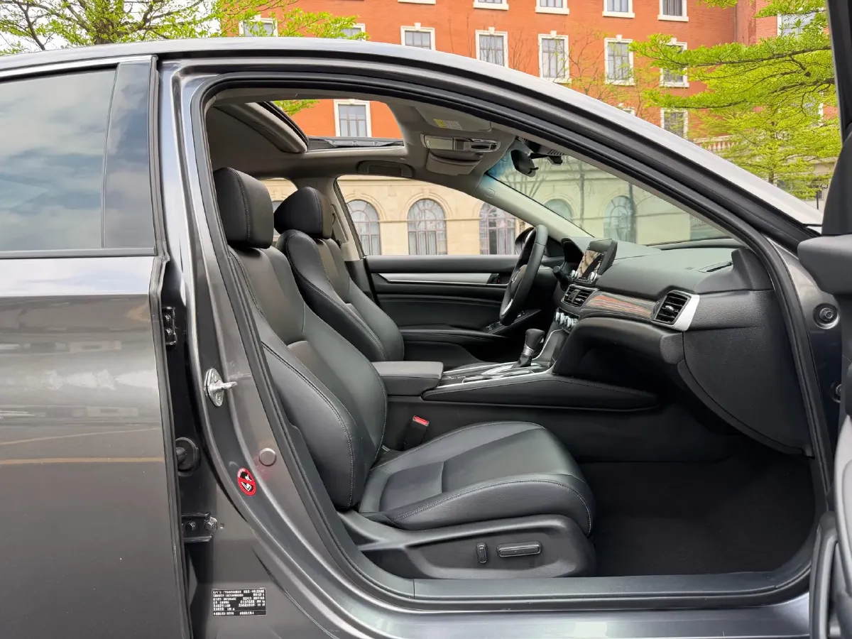 2021 Honda Accord 1.5T 194HP L4 CVT,autocango,china used car exporter,china ev exporter,chinese used car exporter,chinese used ev exporter