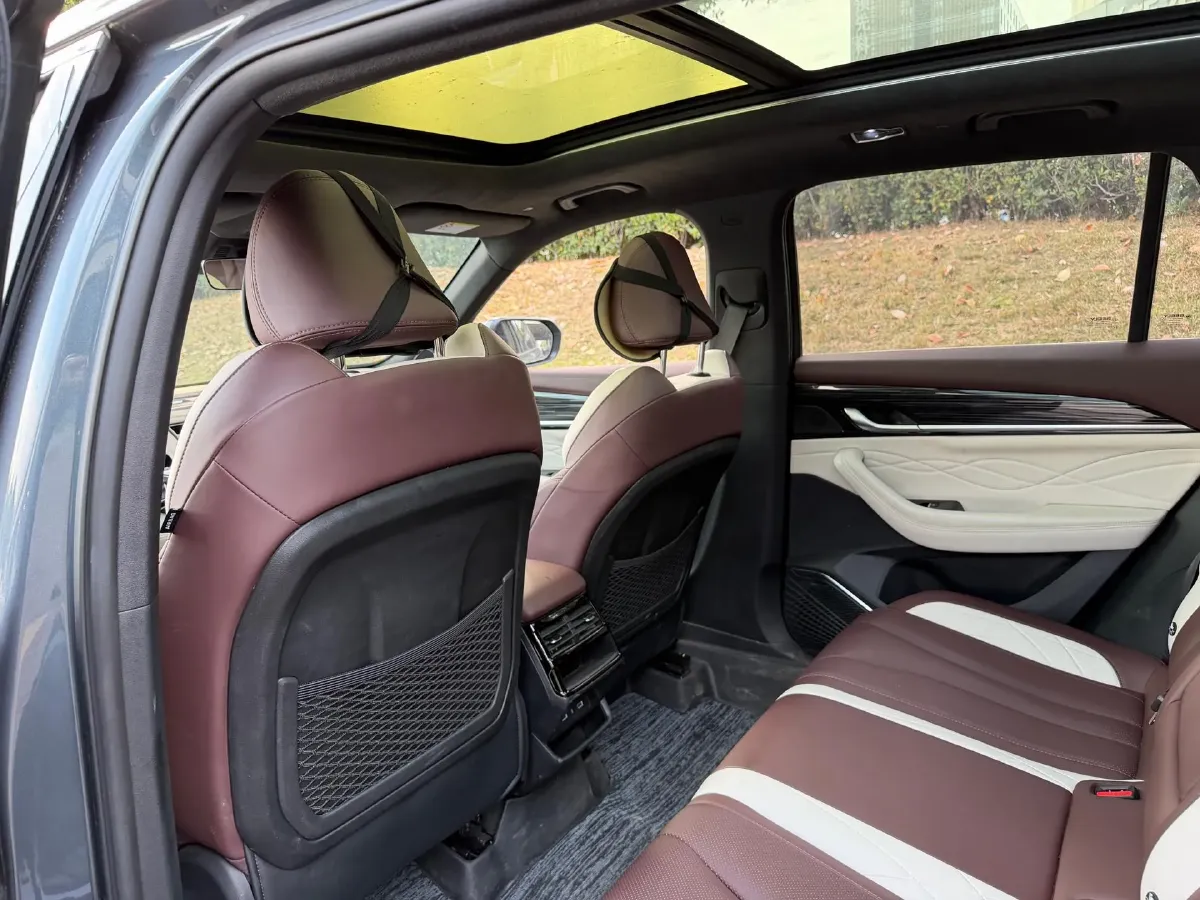 2021 Geely Monjaro 2.0T 218HP L4 7DCT,autocango,china used car exporter,china ev exporter,chinese used car exporter,chinese used ev exporter