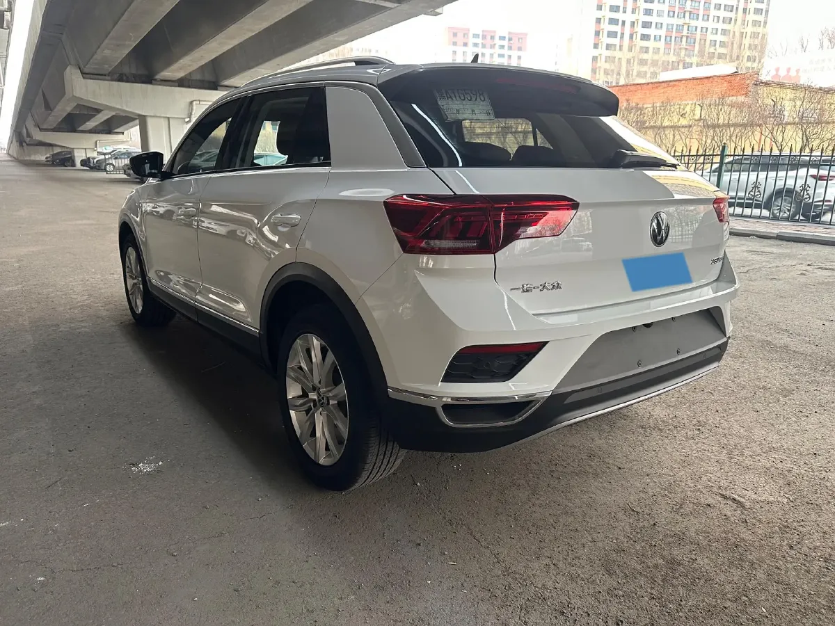 2022 Volkswagen T-Roc 1.4T 150HP L4 7DCT,autocango,china used car exporter,china ev exporter,chinese used car exporter,chinese used ev exporter