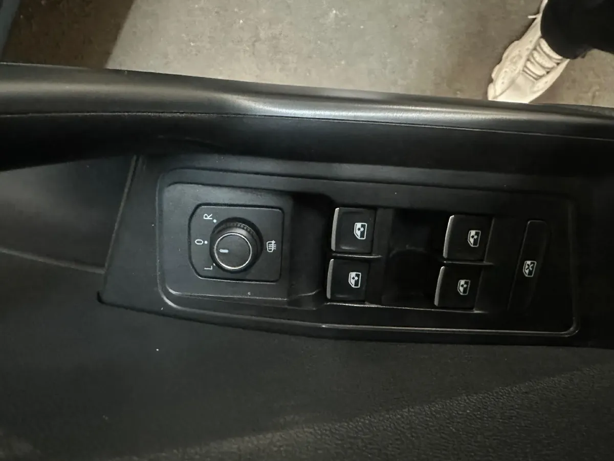 2022 Volkswagen T-Roc 1.4T 150HP L4 7DCT,autocango,china used car exporter,china ev exporter,chinese used car exporter,chinese used ev exporter