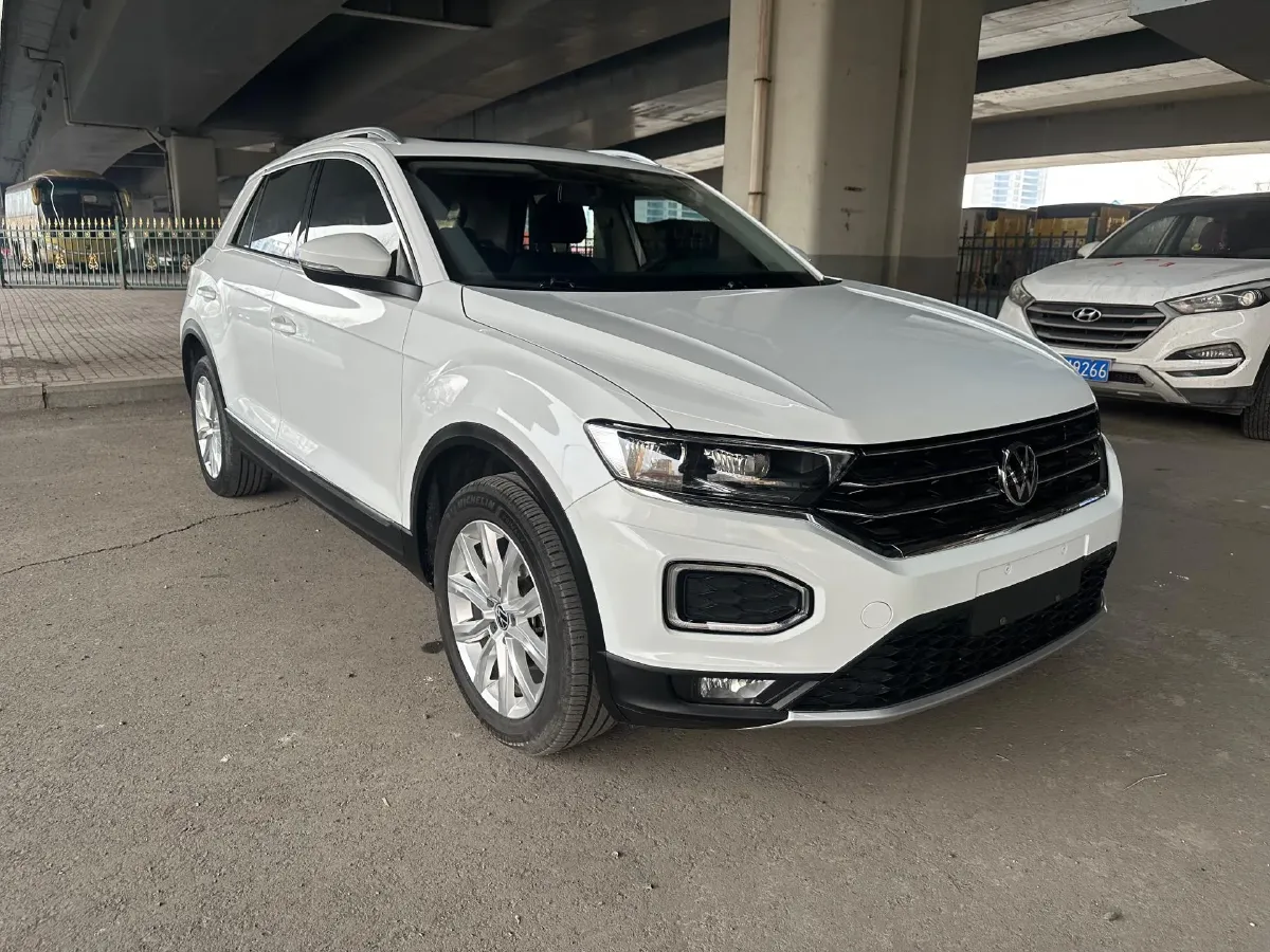 2022 Volkswagen T-Roc 1.4T 150HP L4 7DCT,autocango,china used car exporter,china ev exporter,chinese used car exporter,chinese used ev exporter