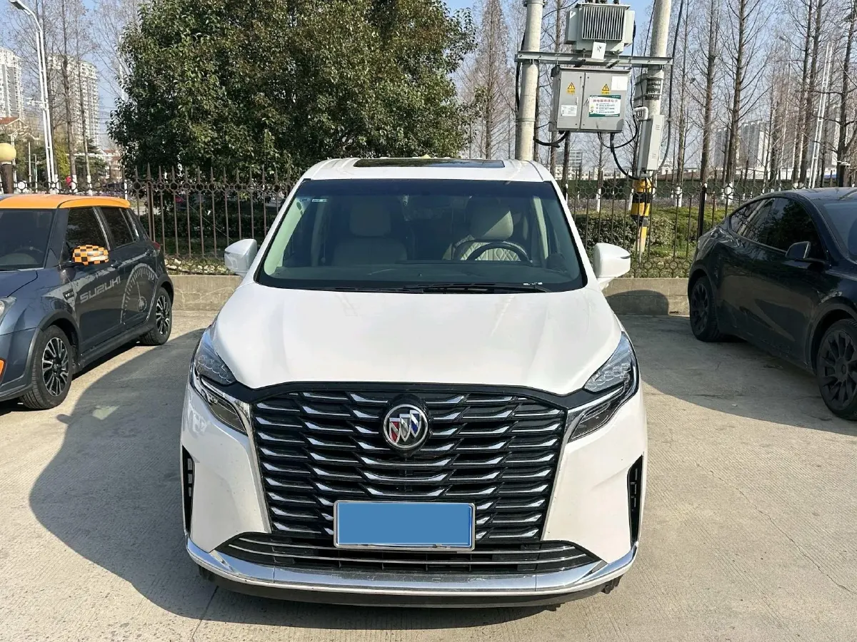 2023 Buick GL8 2.0T 237HP L4 9AT,autocango,china used car exporter,china ev exporter,chinese used car exporter,chinese used ev exporter