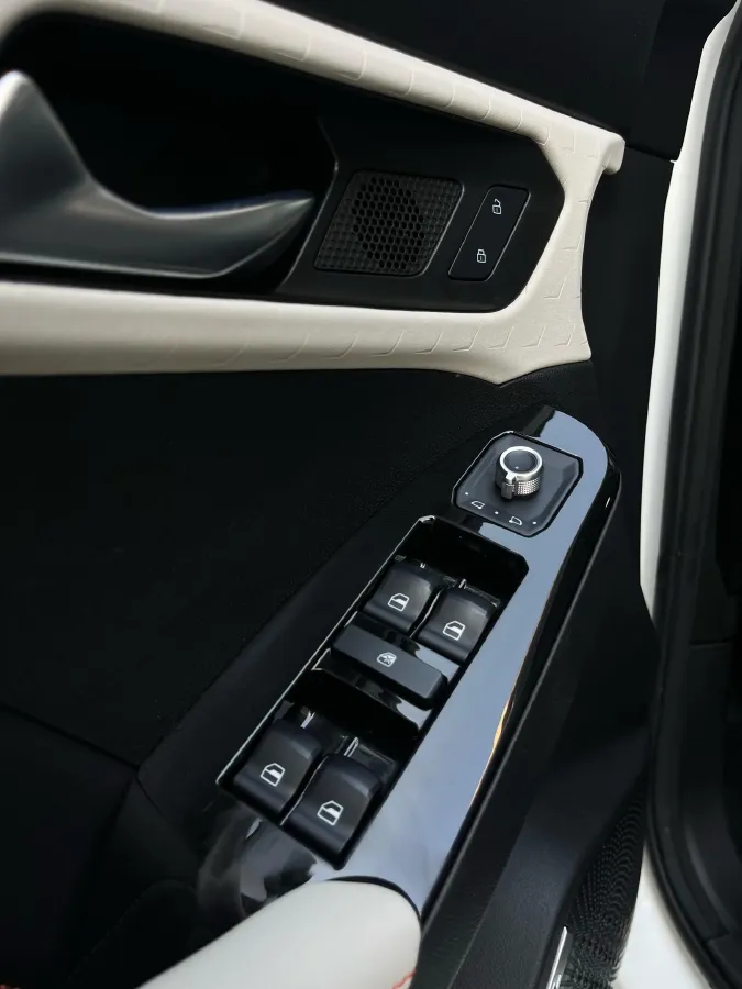 2021 Haval Rabbit 1.5T 184HP L4 7DCT,autocango,china used car exporter,china ev exporter,chinese used car exporter,chinese used ev exporter