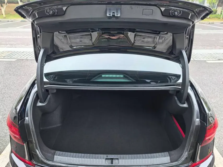 2021 Volkswagen Passat 2.0T 186HP L4 7DCT,autocango,china used car exporter,china ev exporter,chinese used car exporter,chinese used ev exporter